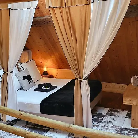 Le Cosy *